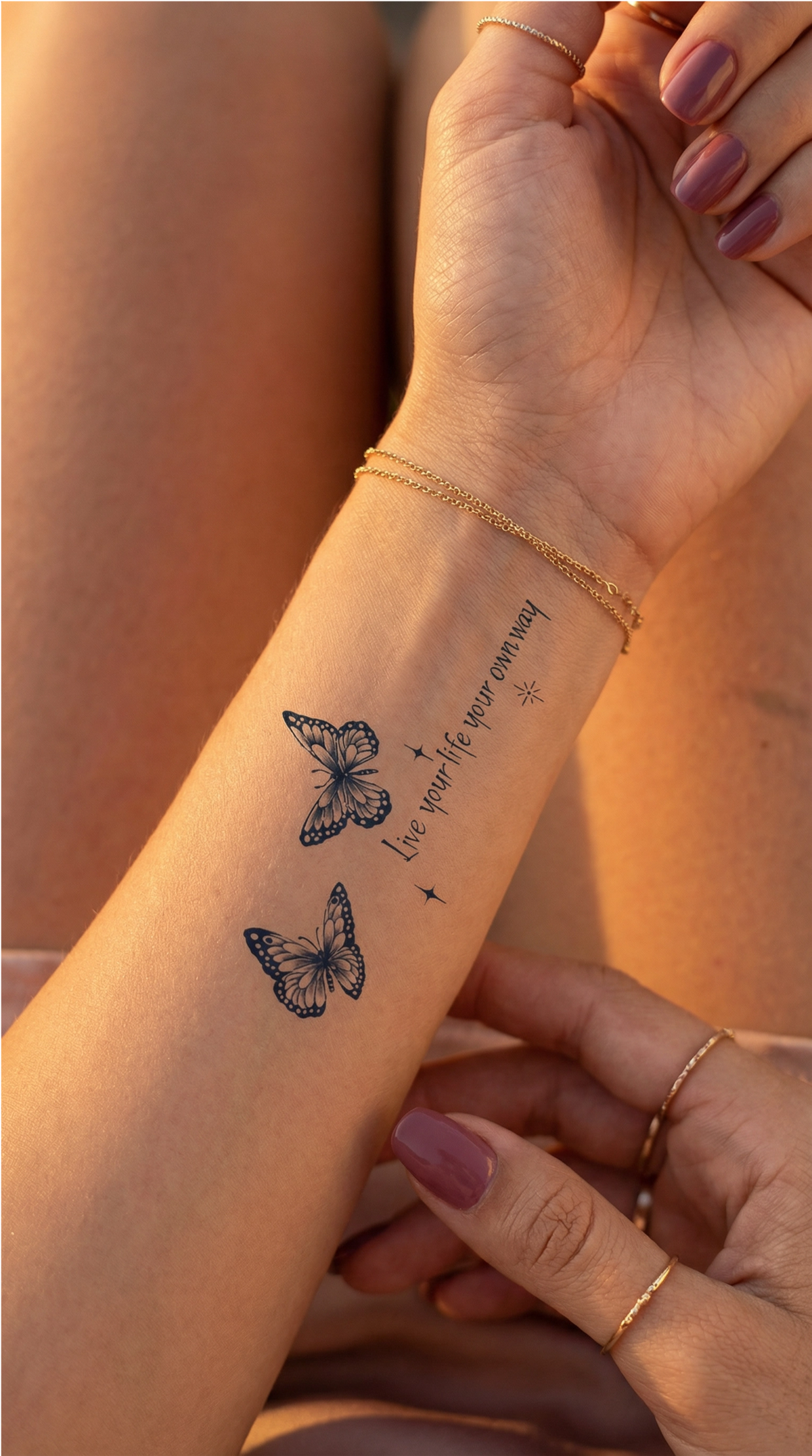 Tatuaj temporar Fluturi, model minimalist cu fluturi
